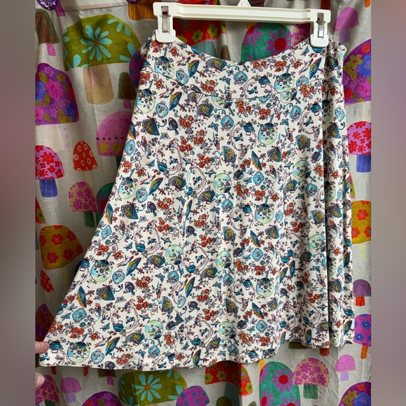 Louie et Lucie Skirt. Medium - Picture 3 of 6